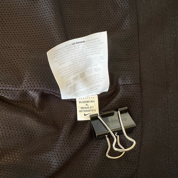 NWOT BIG KIDS (BOYS) LOOSE HIP-LENGTH NIKE SPORTSWEAR WINDRUNNER XL BLACK - Picture 10 of 15